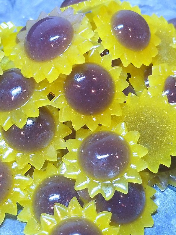 Grape and Lemon | Easyday Edible